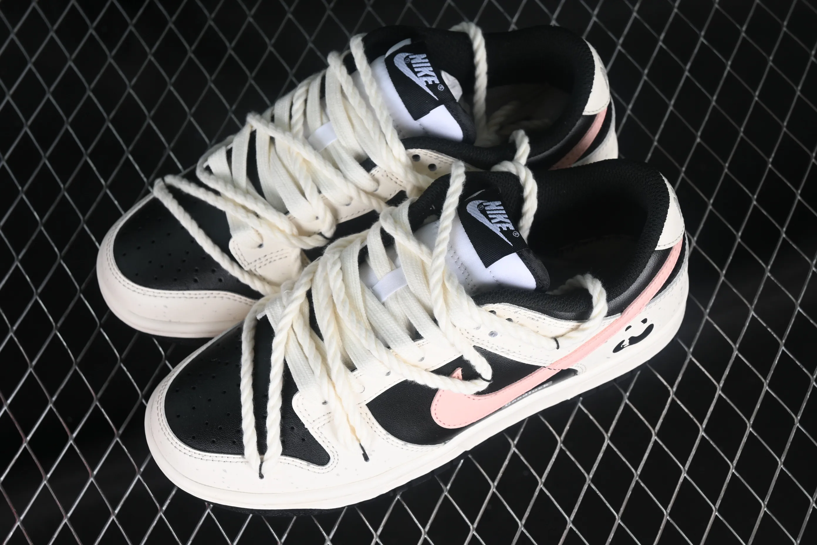 All categories Nk SB Dunk series Nk SB Dunk Low low-top sneakers Nk Dunk Low splash-ink distressed Chinese style Taotao Oolong SB strap deconstructed low-top casual sneakers CW1590-100